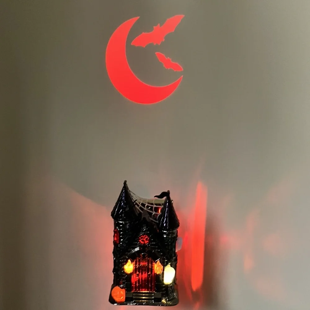 NWT Bath & Body Haunted Castle Projection Wallflower Plug In - Picture 3 of 8